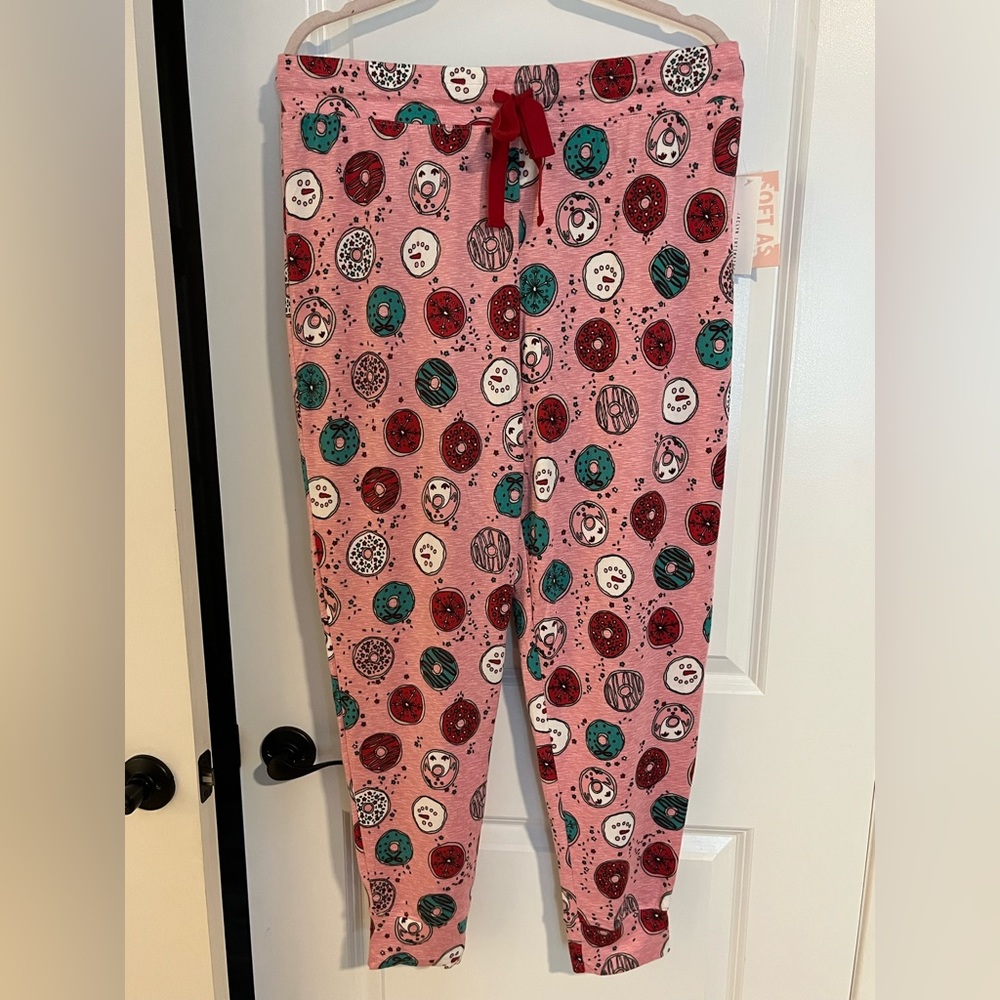 🤩NWT: Holiday Pajama Pants